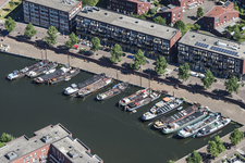 909181 Luchtfoto van de Veilinghaven te Utrecht, met de Veilinghvenkade.